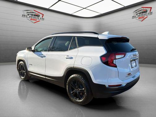 2022 GMC Terrain AWD AT4