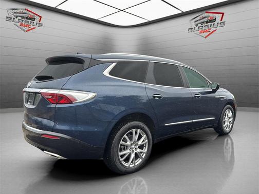 2023 Buick Enclave Essence AWD