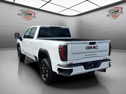 2024 GMC Sierra 2500 AT4