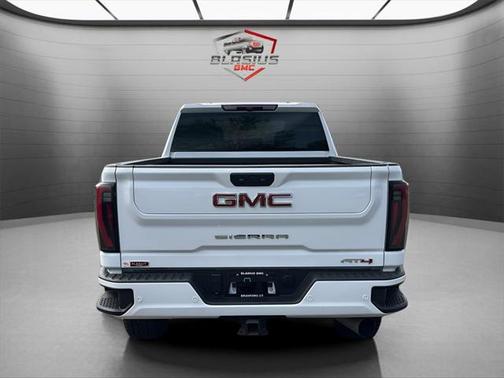 2024 GMC Sierra 2500 AT4