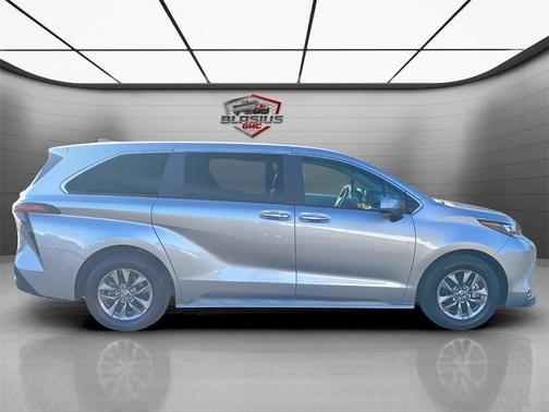 2024 Toyota Sienna XLE 7 Passenger
