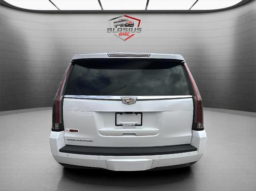 2020 Cadillac Escalade Luxury