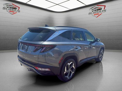Amazon Gray 2023 Hyundai TUCSON Limited
