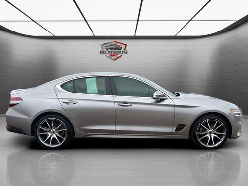 2023 Genesis G70 2.0T AWD