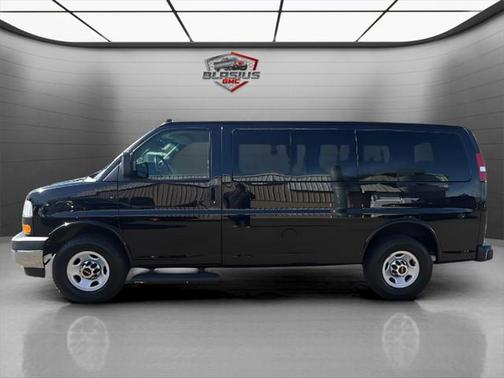 2018 GMC Savana 2500 LT
