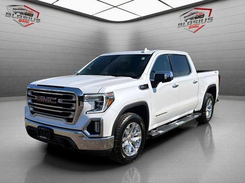 White Frost Tricoat 2022 GMC Sierra 1500 SLT