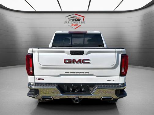 White Frost Tricoat 2022 GMC Sierra 1500 SLT