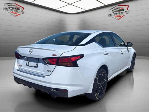 Gray Sky Pearl 2023 Nissan Altima SR Intelligent AWD