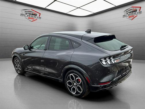 2022 Ford Mustang Mach-E GT