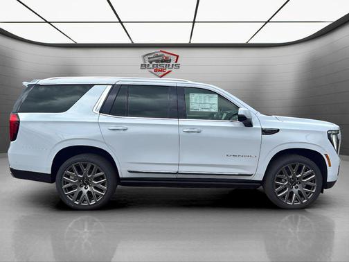 Glacier White Tricoat 2026 GMC Yukon Denali Ultimate