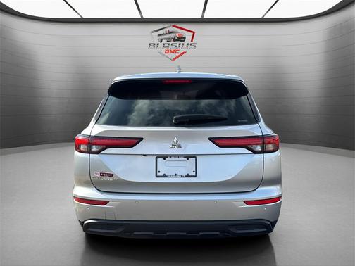 2024 Mitsubishi Outlander ES 2.5 S-AWC