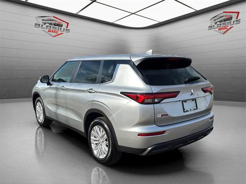 2024 Mitsubishi Outlander ES 2.5 S-AWC