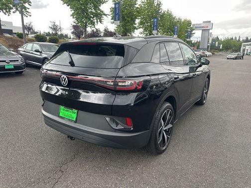 Deep Black Pearl 2023 Volkswagen ID.4 AWD Pro S
