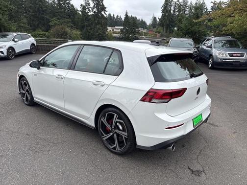 2025 Volkswagen Golf GTI 2.0T SE DSG