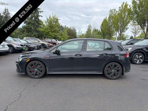 Deep Black Pearl 2022 Volkswagen Golf GTI 2.0T SE DSG