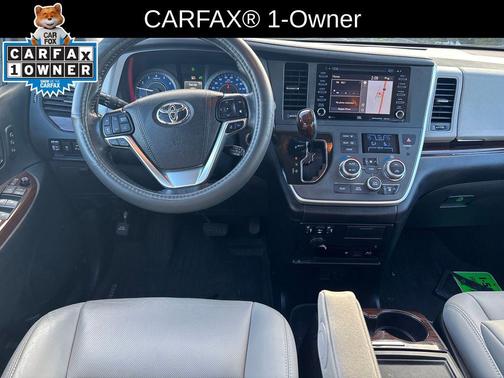 2020 Toyota Sienna Limited Premium