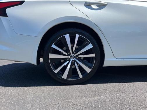 2020 Nissan Altima SR FWD