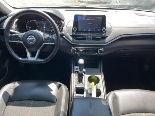 2020 Nissan Altima SR FWD
