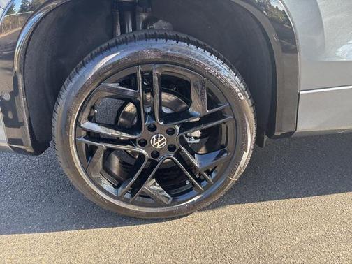 2025 Volkswagen Tiguan 2.0T SE R-Line Black 4MOTION