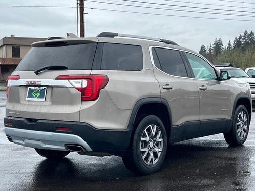 Light Stone Metallic 2023 GMC Acadia FWD SLT
