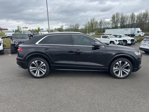 Orca Black Metallic 2020 Audi Q8 55 Premium Plus