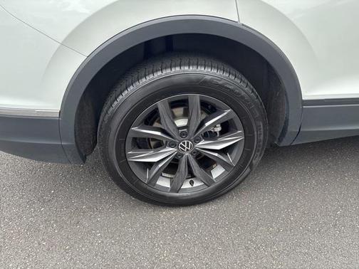 2023 Volkswagen Tiguan 2.0T SE 4MOTION