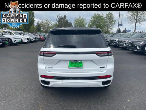 Bright White Clearcoat 2025 Jeep Grand Cherokee Summit