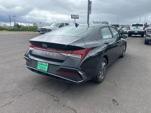 Abyss Black 2024 Hyundai ELANTRA SEL
