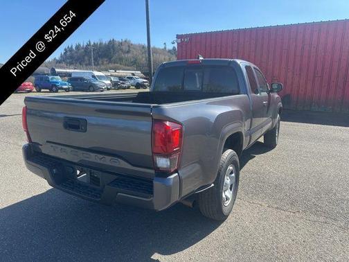 2022 Toyota Tacoma SR