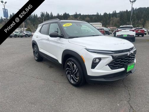 Iridescent Pearl Tricoat 2025 Chevrolet Trailblazer RS