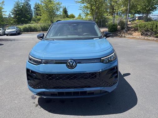2025 Volkswagen Tiguan 2.0T SE R-Line Black 4MOTION