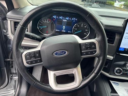 2022 Ford Expedition Max XLT