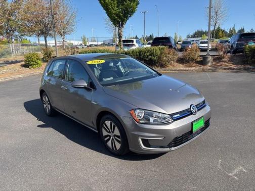 2016 Volkswagen e-Golf SE