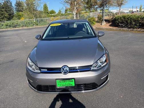 2016 Volkswagen e-Golf SE