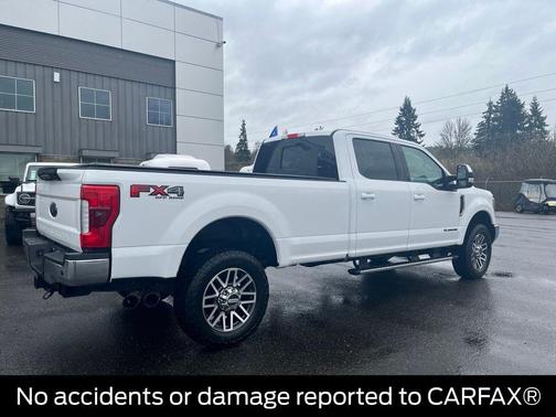 Oxford White 2017 Ford F-350 Lariat