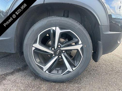 Mosaic Black Metallic 2021 Chevrolet Trailblazer RS