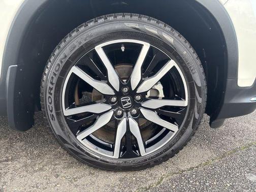 2019 Honda Pilot Touring 8-Passenger