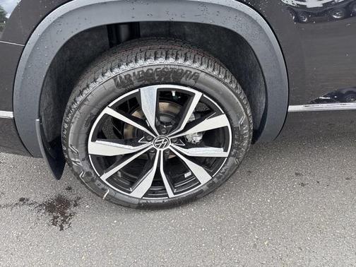 2025 Volkswagen Atlas 2.0T SEL Premium R-Line 4MOTION
