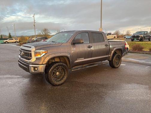 2015 Toyota Tundra SR5
