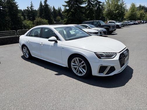 2022 Audi A4 45 S line Premium Plus