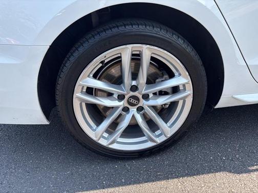 2022 Audi A4 45 S line Premium Plus