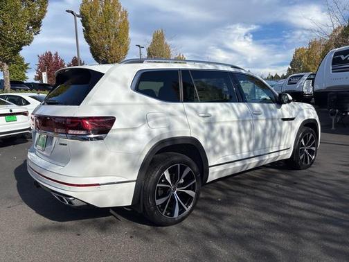 2026 Volkswagen Atlas 2.0T SEL Premium R-Line 4MOTION
