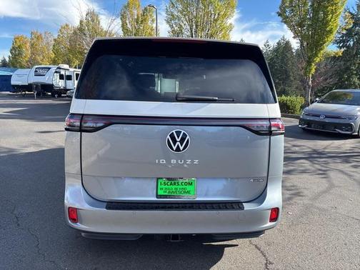 2025 Volkswagen ID. Buzz Pro S Plus with 4MOTION