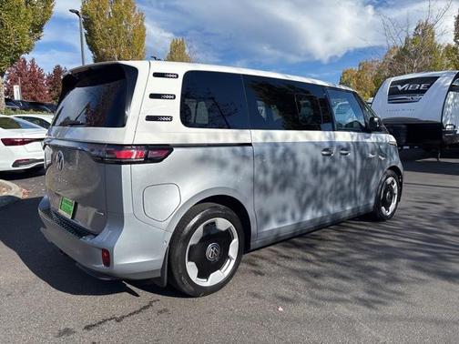 2025 Volkswagen ID. Buzz Pro S Plus with 4MOTION