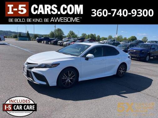 Ice Cap 2024 Toyota Camry SE