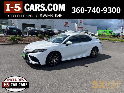 Ice Cap 2024 Toyota Camry SE