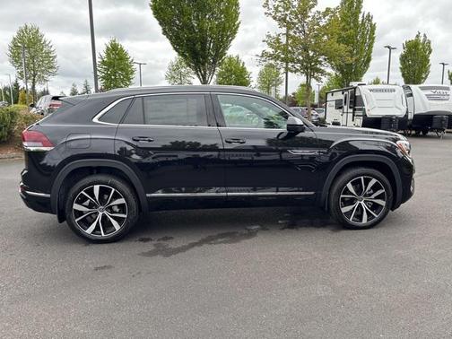 2025 Volkswagen Atlas Cross Sport 2.0T SEL Premium