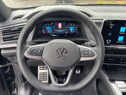 2025 Volkswagen Atlas Cross Sport 2.0T SEL Premium
