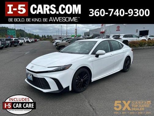 Ice 2025 Toyota Camry SE