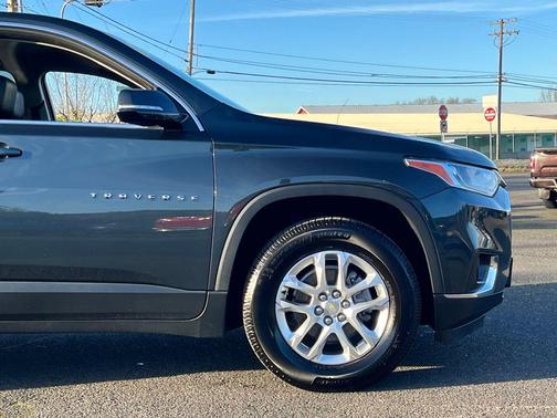 2020 Chevrolet Traverse LT Leather